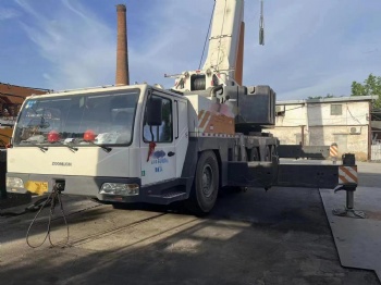 2013 Zoomlion 200ton Truck Crane