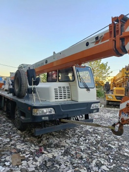 2017 Zoomlion 12ton Truck Crane