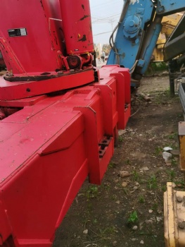 2013 Unic 8ton Straight Arm Crane